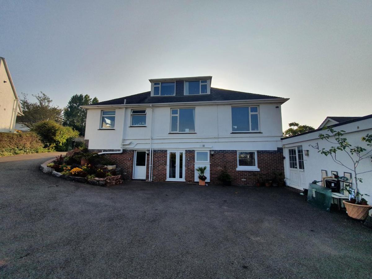 Lovely Private Studio Room With Own Kitchen And Bathroom. Set In The Popular Area Of Shiphay In Torquay And Only A Short Walk From Torbay Hospital מראה חיצוני תמונה